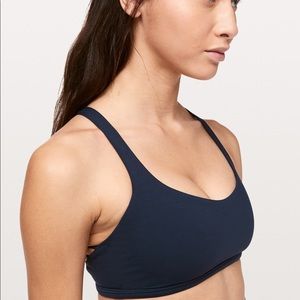 Lululemon Free to be sports bra